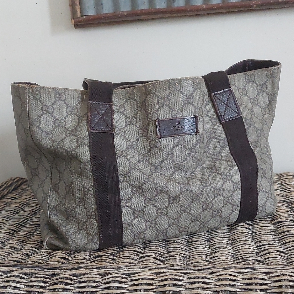 Gucci GG Vintage Canvas/Leather Shoulder Bag